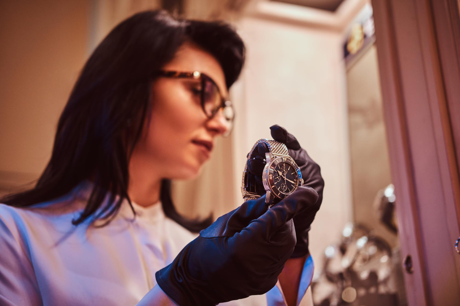 From Store to Wrist: The Complete Buying Experience at a Luxury Watch Store