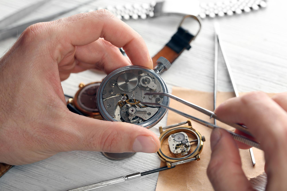 What Actually Happens During a High-End Watch Service or Overhaul?